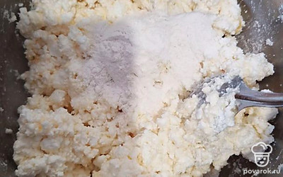 Добавить муку.