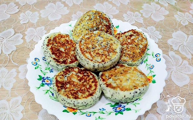 Вкусные сырники с маком — Рецепт с фото