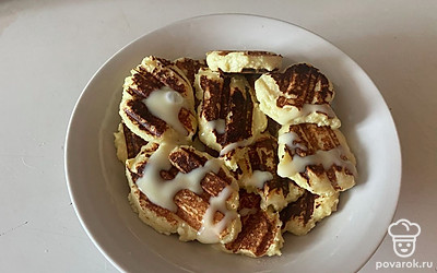 Подавайте к столу горячими.