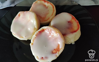 Подавайте сырники со сгущёнкой, ваша семья скажет вам спасибо, приятного аппетита! 