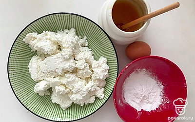 Подготовьте необходимую посуду и ингредиенты для приготовления.