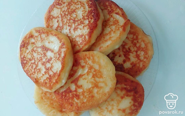 Невероятные сырники из йогурта — Рецепт с фото
