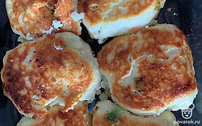 Сырники в духовке с изюмом и цукатами — Рецепт с фото