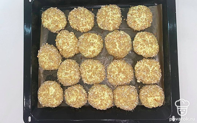 Аппетитные диетические сырники из творога с овсянкой — Рецепт с фото