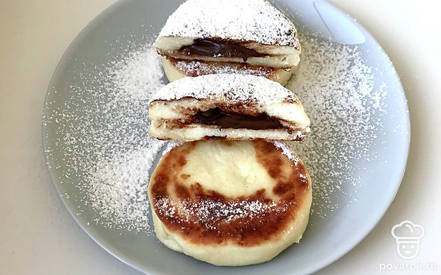 Сырники с шоколадной начинкой — Рецепт с фото