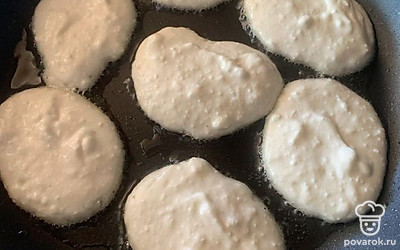 Обжариваем с двух сторон до готовности.