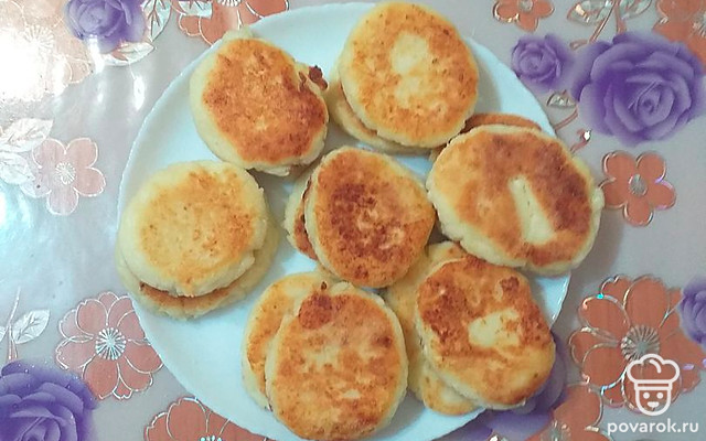 Пышные творожники с манкой — Рецепт с фото