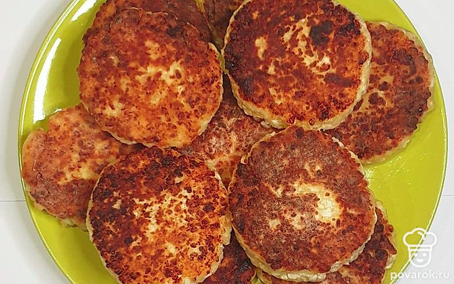 Превосходные сырники из сухого творога — Рецепт с фото