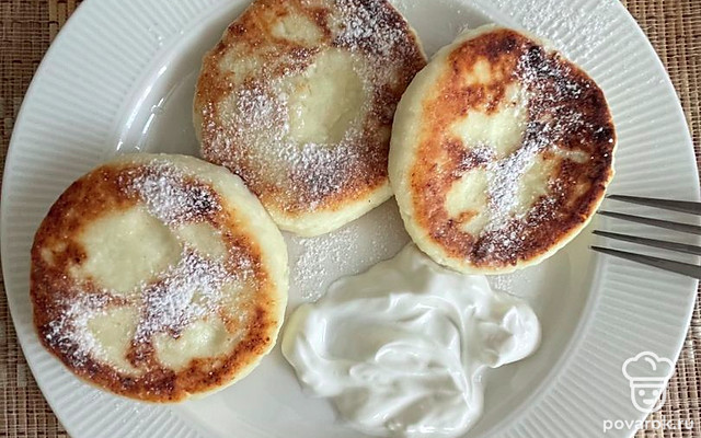 Нежные сырники на рисовой муке — Рецепт с фото