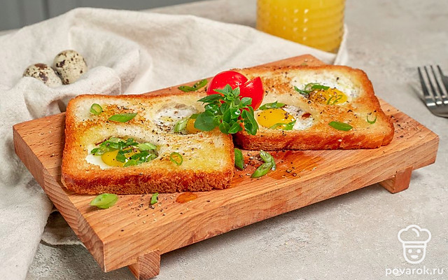 Тост с перепелиным яйцом — Рецепт с фото