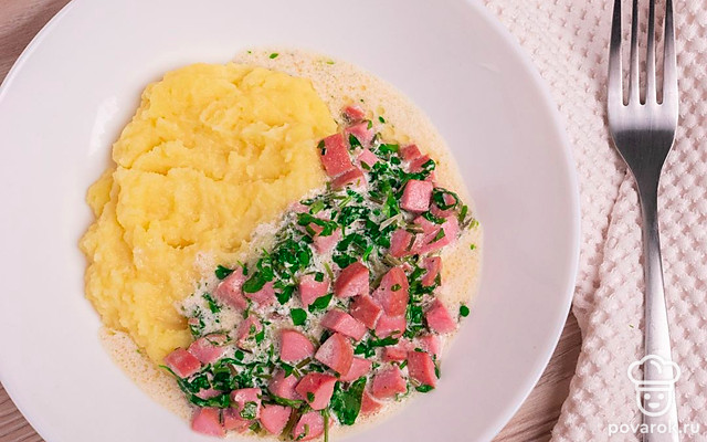 Сосики в сметанном соусе — Рецепт с фото