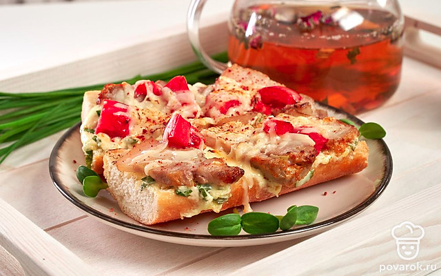 Багет со свиной грудинкой — Рецепт с фото