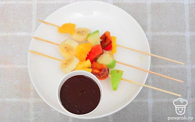 Фондю шоколадно-вишневое — Рецепт с фото