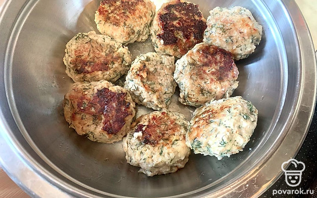 Куриные котлеты с укропом — Рецепт с фото