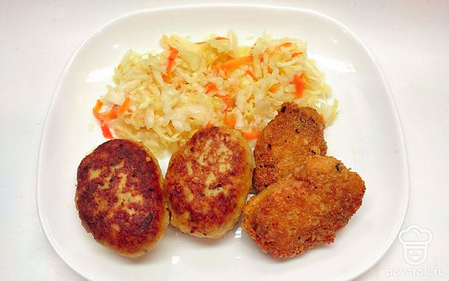 Сочные и вкусные котлеты из рыбьего фарша с салом и сливками — Рецепт с фото
