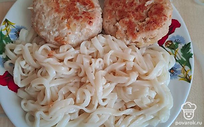 Котлеты готовы. Подаем с любым гарниром. Очень мягкие и сочные. Приятного аппетита!