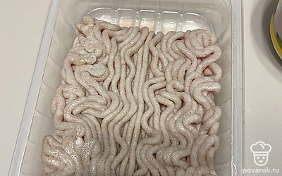 Фарш перемешиваем с сыром.