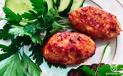 Подавать порционно с любым гарниром. Очень вкусно со свежими овощами и зеленью. Приятного аппетита! 