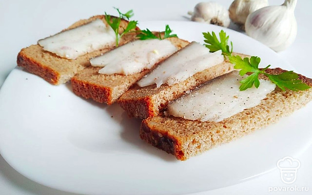 Необыкновенное сало с солью — Рецепт с фото