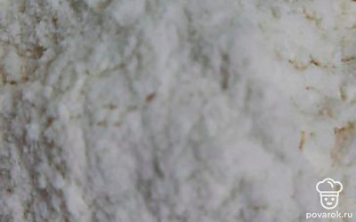 Просеять муку. 