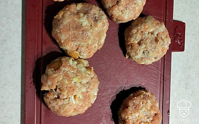 Сформировать котлеты.