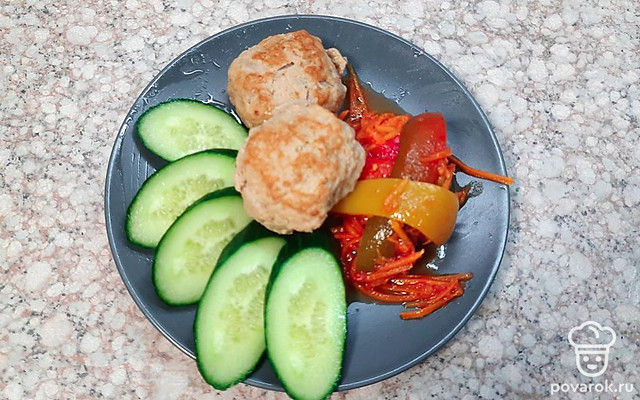 Пышные криные котлеты с манкой — Рецепт с фото