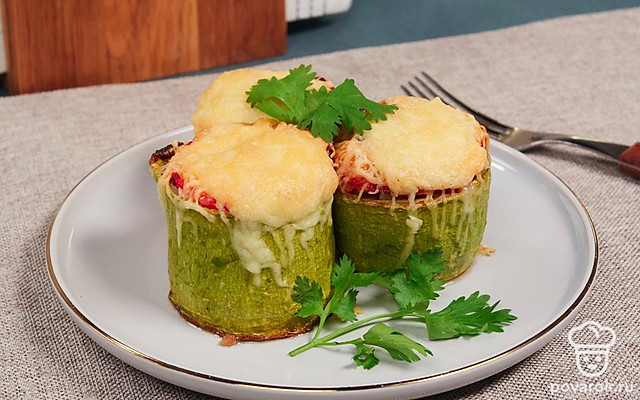 Фаршированные кольца кабачков — Рецепт с фото