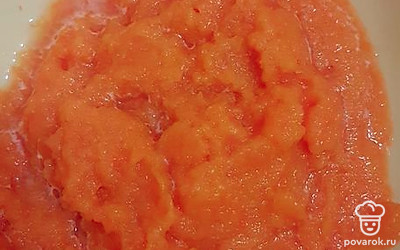 Тыкву измельчите в блендере.