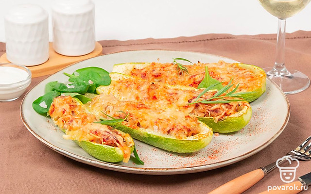 Фаршированные кабачки с фаршем и рисом — Рецепт с фото