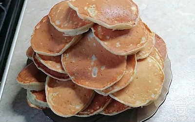 Вот такая красота получается, кушаем с вареньем или сгущенным молоком, приятного аппетита! 