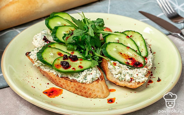 Багет с огурцом — Рецепт с фото