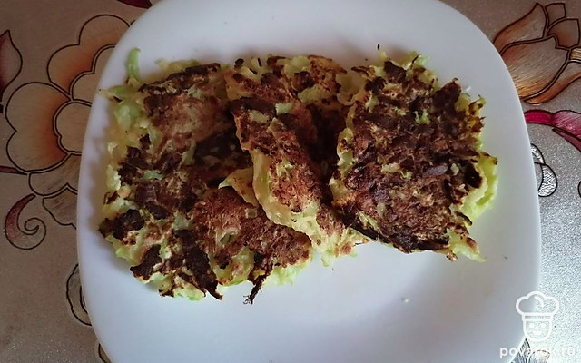 Оладьи из кабачка на завтрак для всей семьи — Рецепт с фото