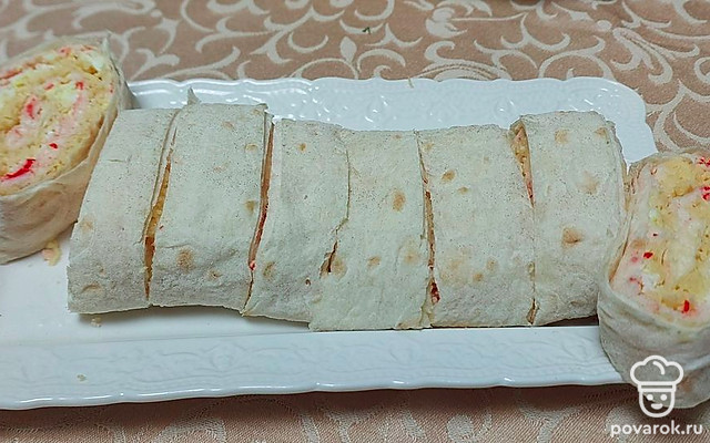 Ролл с крабовыми палочками — Рецепт с фото