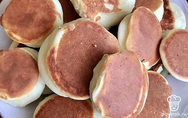 Восхитительные пышные оладушки на молоке — Рецепт с фото