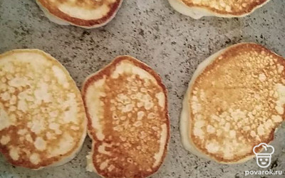 Выпекаем до золотистого цвета. 