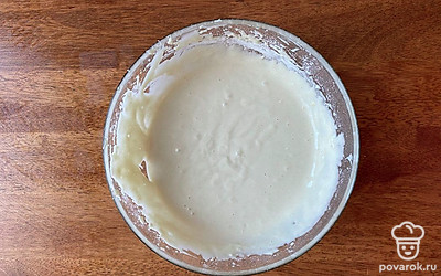 Тесто должно быть без комочков, достаточно густое.