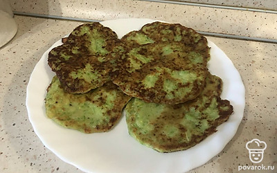 Подавать можно с любым соусом, например, с чесночным.