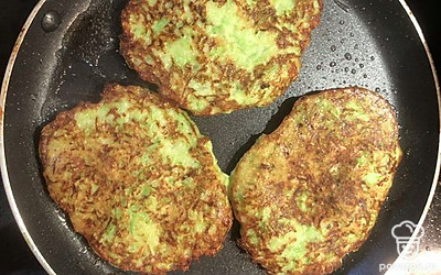 Жарить с каждой стороны, до готовности.