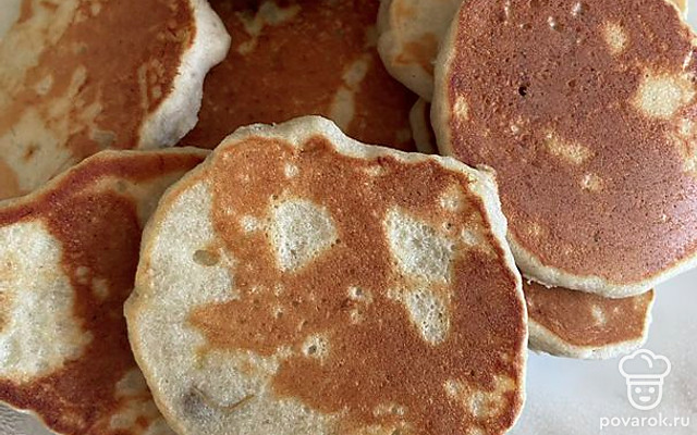 Гречневые оладьи с бананом и рисовой мукой — Рецепт с фото