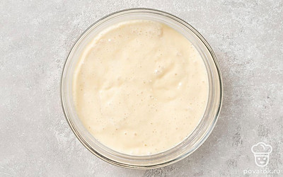 Дайте тесту постоять 15-20 минут. За это время оно станет пористым. 