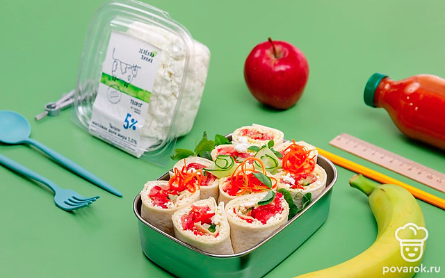 Рулетики из лаваша с овощами и творогом — Рецепт с фото