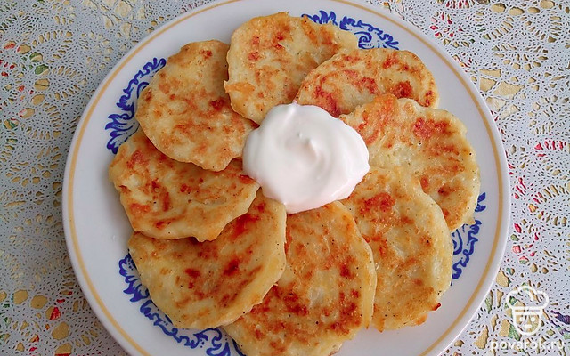 Кабачково-картофельные оладьи с сыром — Рецепт с фото