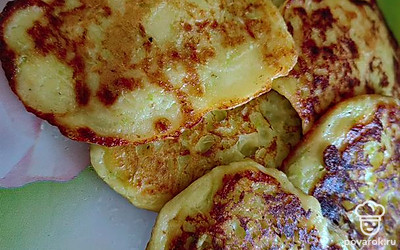 Достаем красавчиков со сковородки, выкладываем на тарелку.