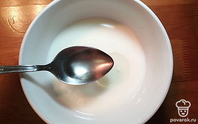 Добавляем растительное масло. 