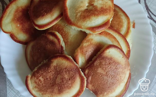 Оладьи на кефире с творогом — Рецепт с фото