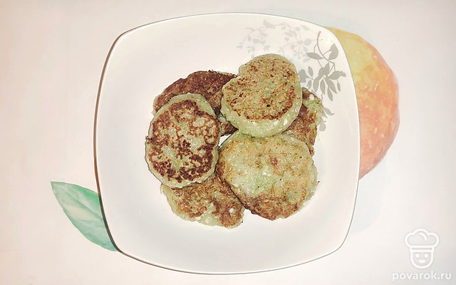 Кабачковые оладьи с творогом — Рецепт с фото