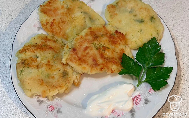 Оладьи из картошки со сметаной — Рецепт с фото