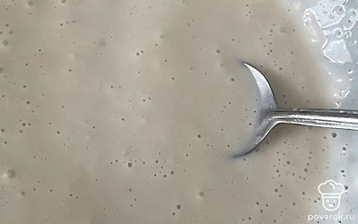 Перемешайте до растворения всех комочков.