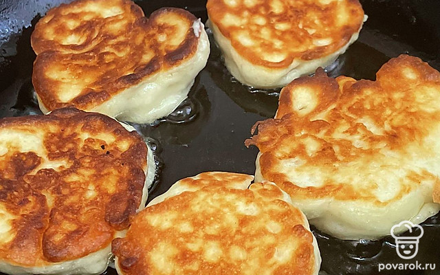 Оладьи на кефире — Рецепт с фото