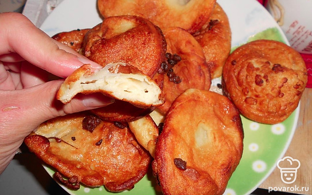 Оладьи на молоке во фритюре — Рецепт с фото